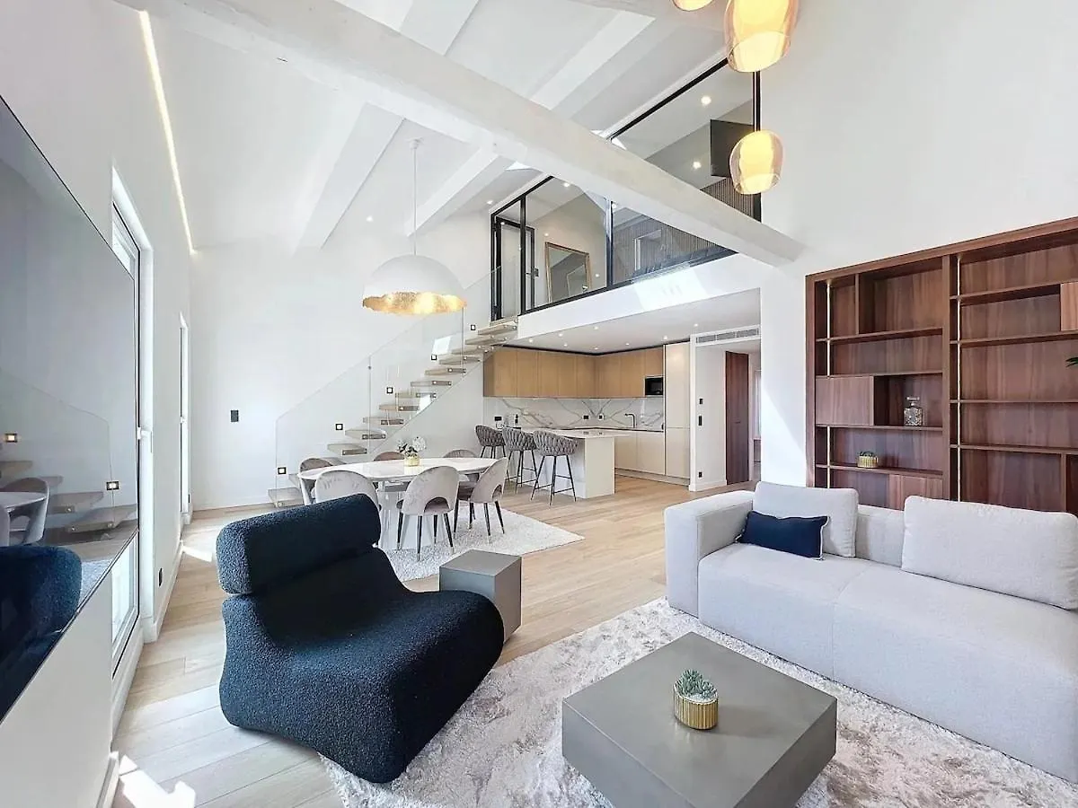 Before Making A Reservation Request, You Must Read Profile Host Section At Bottom Of Page, Otherwise Your Request Will Be Refused ## Luxury Apartment In Cannes ##