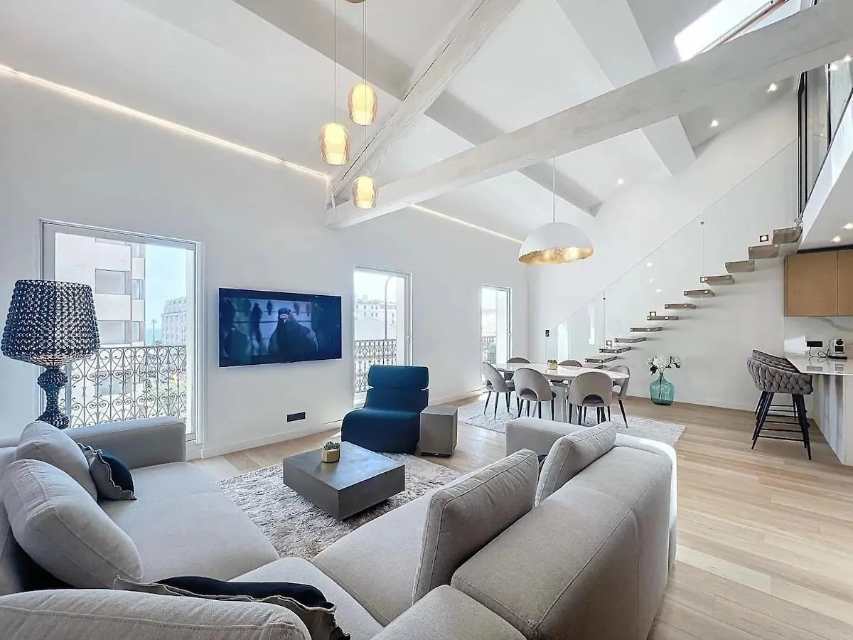 Before Making A Reservation Request, You Must Read Profile Host Section At Bottom Of Page, Otherwise Your Request Will Be Refused ## Luxury Apartment In Cannes ##