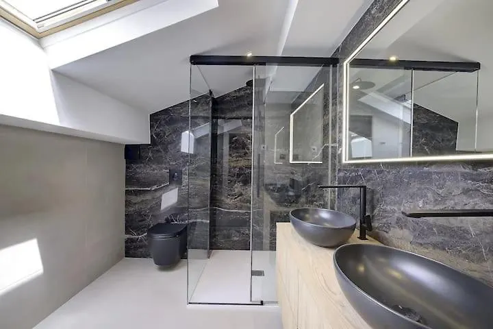 Before Making A Reservation Request, You Must Read Profile Host Section At Bottom Of Page, Otherwise Your Request Will Be Refused ## Luxury Apartment In Cannes ##
