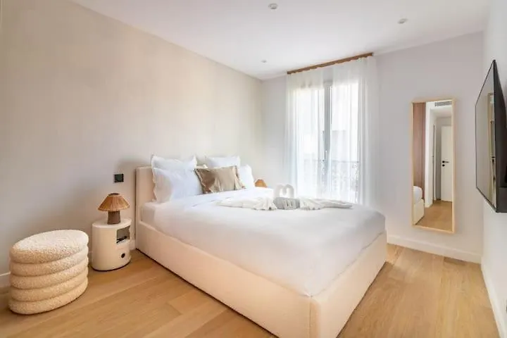 Before Making A Reservation Request, You Must Read Profile Host Section At Bottom Of Page, Otherwise Your Request Will Be Refused ## Luxury Apartment In Cannes ##