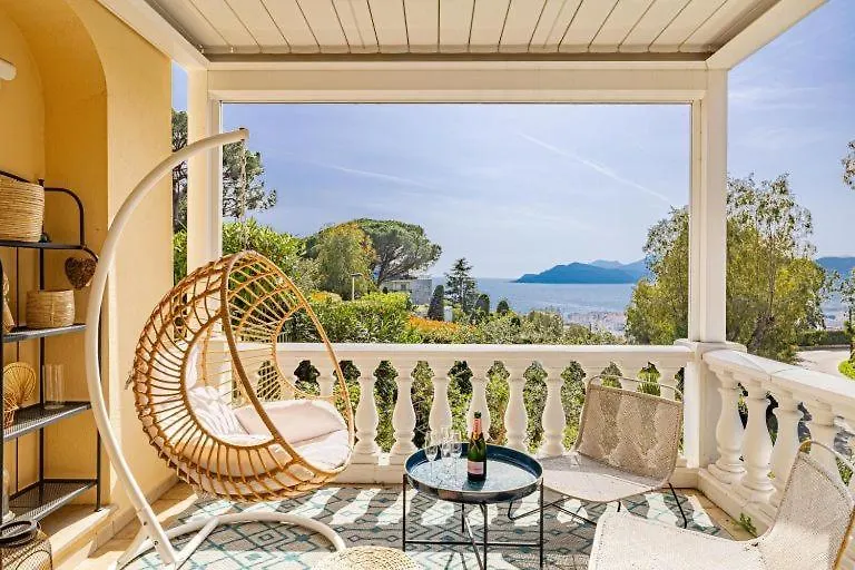 Before Making A Reservation Request, You Must Read Profile Host Section At Bottom Of Page, Otherwise Your Request Will Be Refused ## Luxury Apartment In Cannes ##