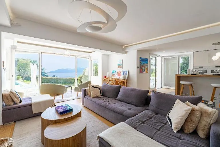 Before Making A Reservation Request, You Must Read Profile Host Section At Bottom Of Page, Otherwise Your Request Will Be Refused ## Luxury Apartment In Cannes ## 0*,